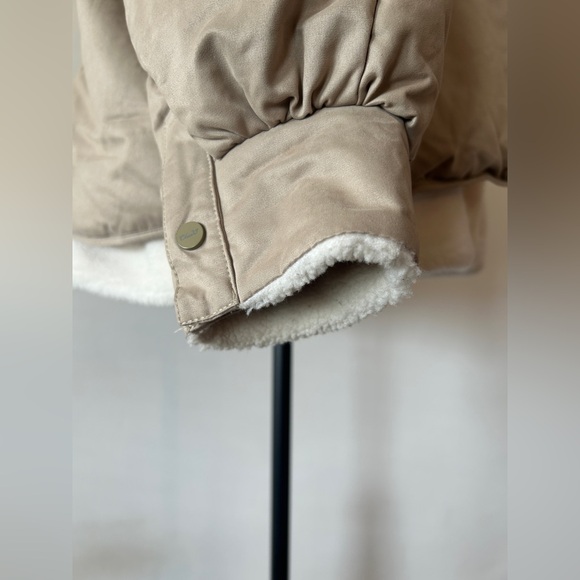 Women's Tan Puffer Jacket - Picture 8 of 14